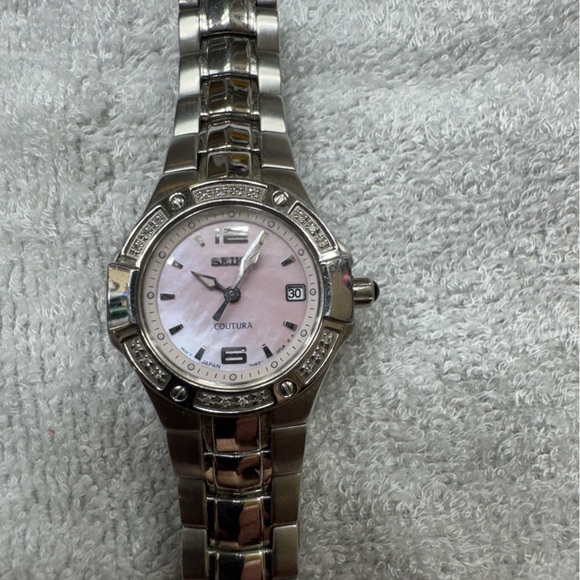 Seiko Jewelry - Seiko Silver Watch with Soft Pink Dial